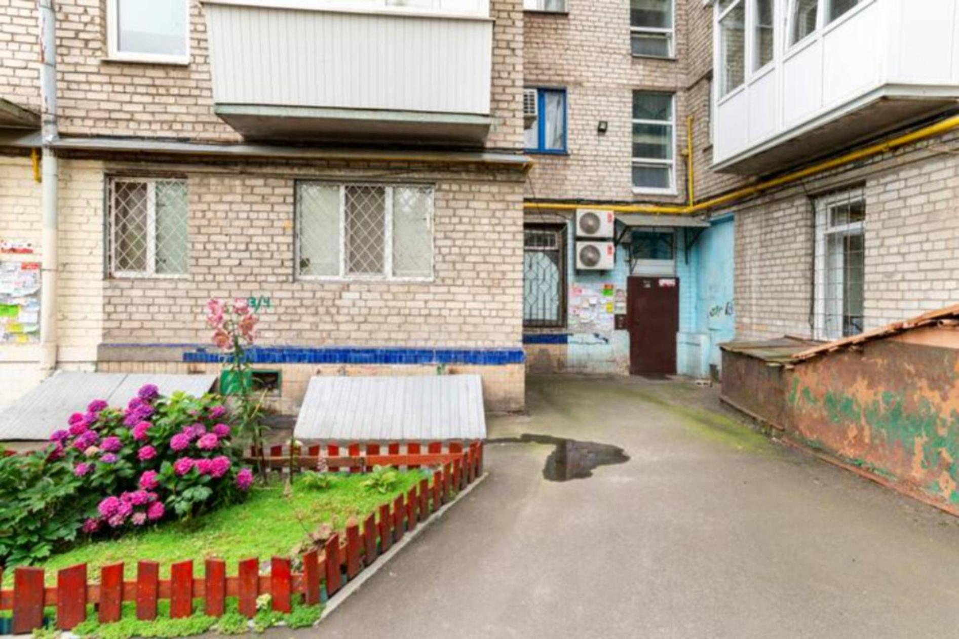 Затишна 2К Квартира З Усім Необхідним Для Життя Поряд З Метро Дарниця 基輔 外观 照片